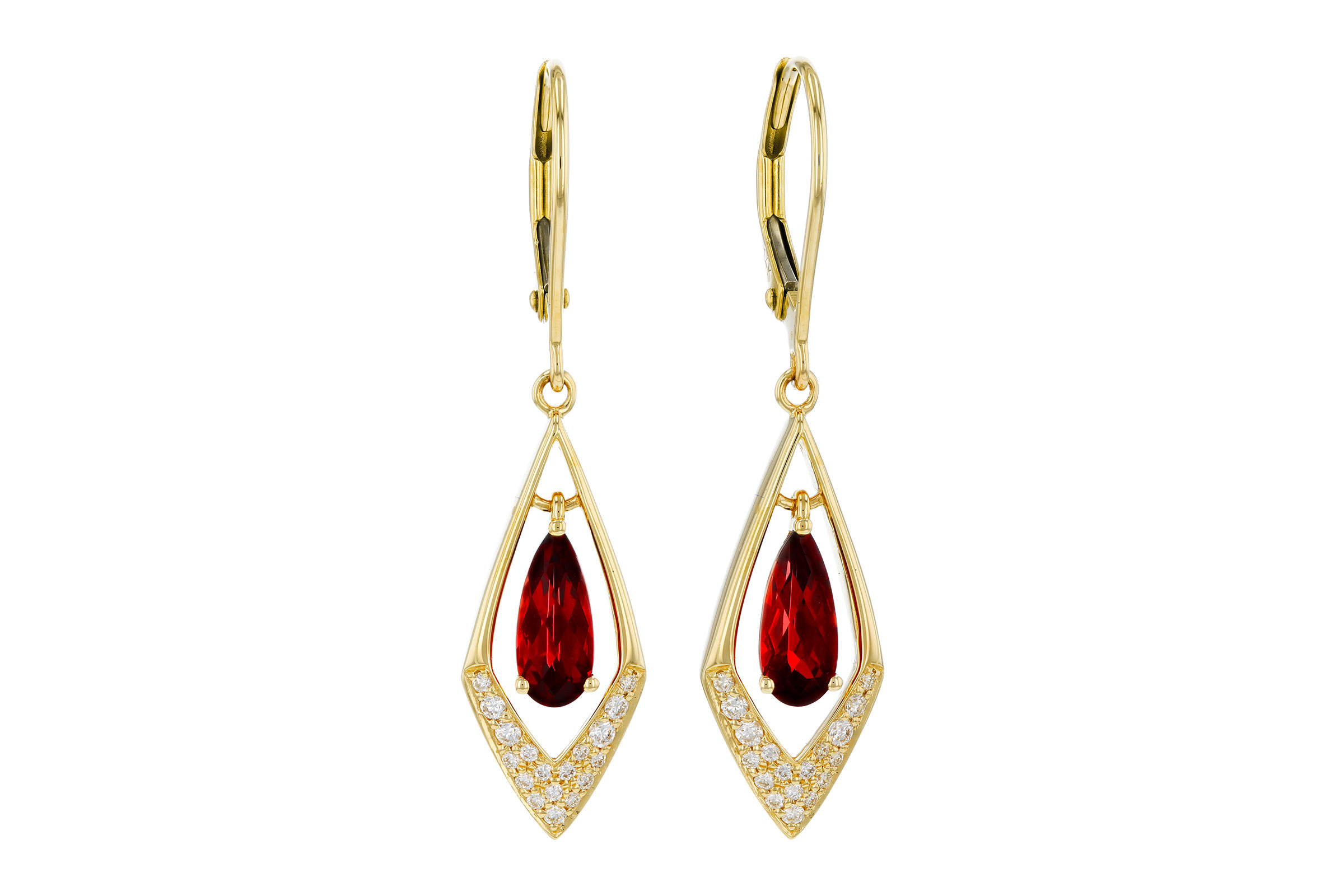 G294-02474: EARR 1.13 TW GARNET 1.28 TGW