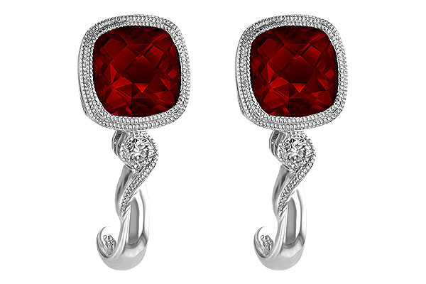 H202-26165: EARRINGS 2.36 GARNET 2.40 TGW
