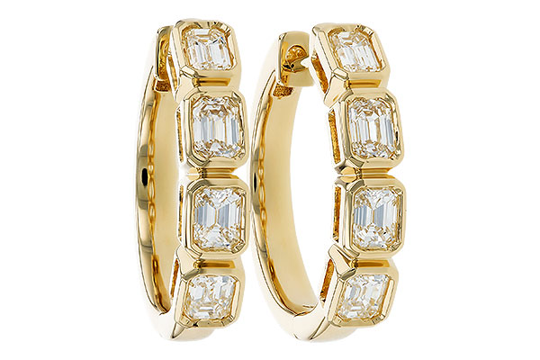 K292-24274: EARRINGS 1.10 TW EMERALD CUTS